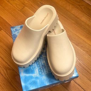 Jeffrey Campbell platform Clog in “sea salt”.